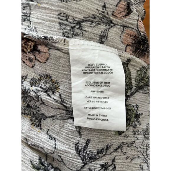 Coco & Jamieson crinkle rayon floral with Lace trim BOHO size M - Picture 8 of 8